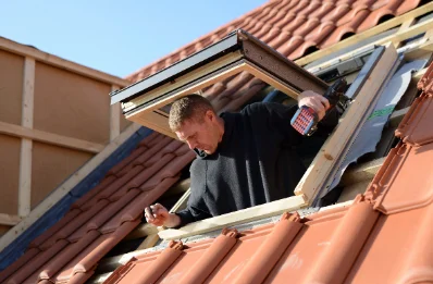 Pose de fenêtres de toit Velux à Ludes